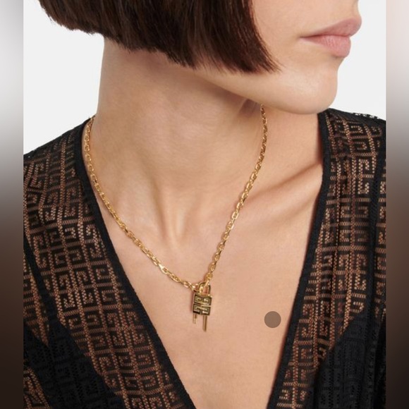 Givenchy Yellow Gold Lock Necklace with 4G Padlock Chain Choker Chanel Gucci - Picture 5 of 5